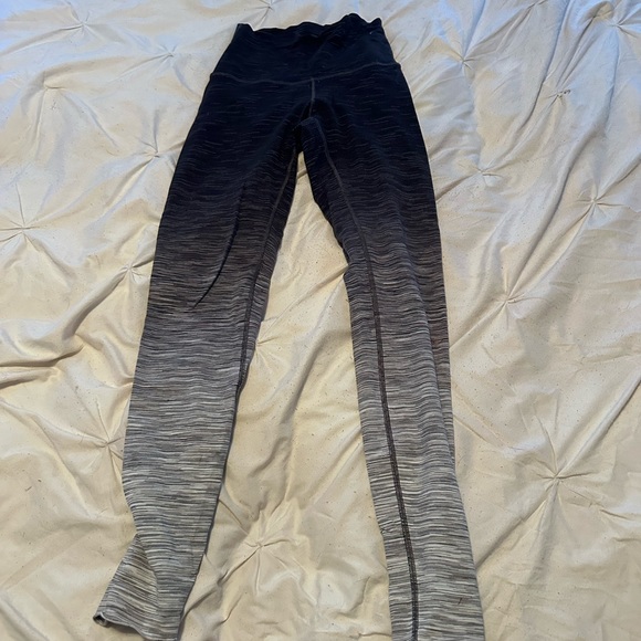 Lululemon 28” wunder under - Picture 2 of 2